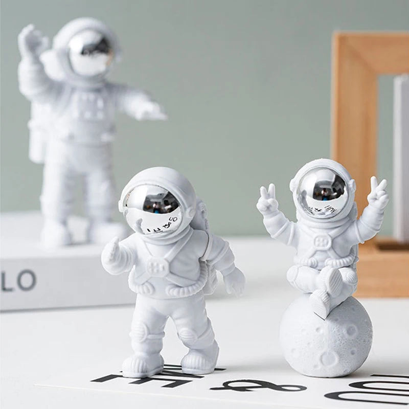 3Pcs Kreative Harz Astronaut Ornament Figur Statue Spaceman Desktop Decor Modellierung Kinder Geschenk Hause Dekoration