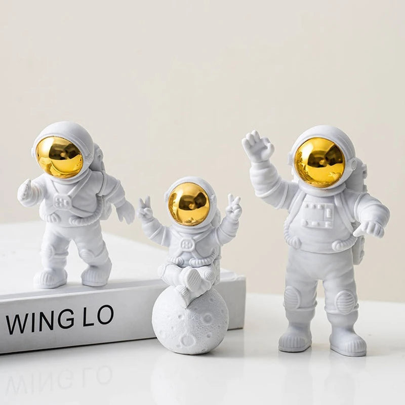 3Pcs Kreative Harz Astronaut Ornament Figur Statue Spaceman Desktop Decor Modellierung Kinder Geschenk Hause Dekoration