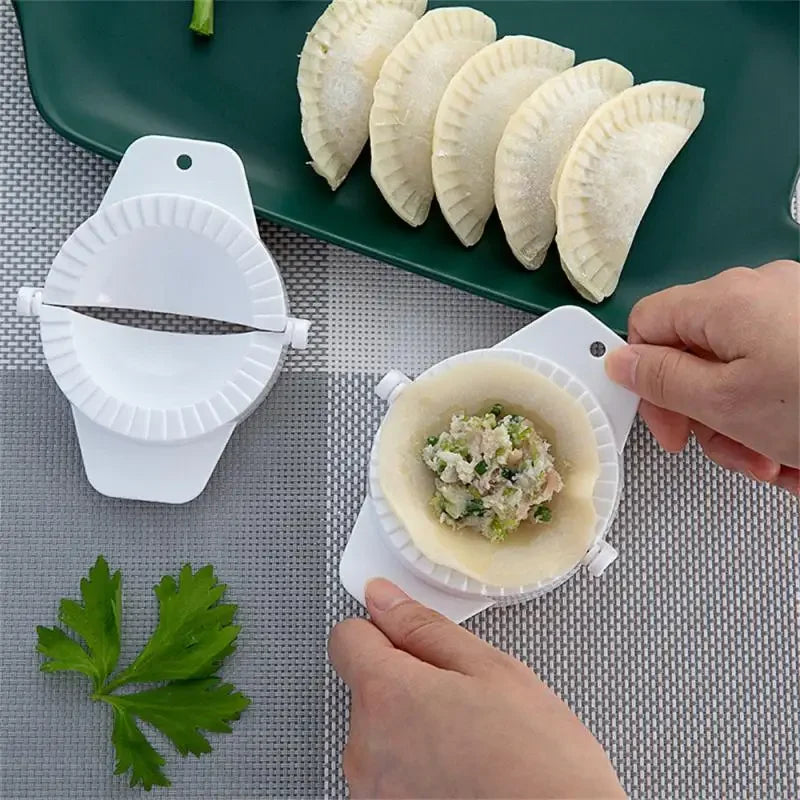 Plastic Dumplings Maker Mold Hand Dough Press Dumpling Clip Lazy DIY Ravioli Pie Maker Jiaozi Making Gadget Kitchen Pastry Tools